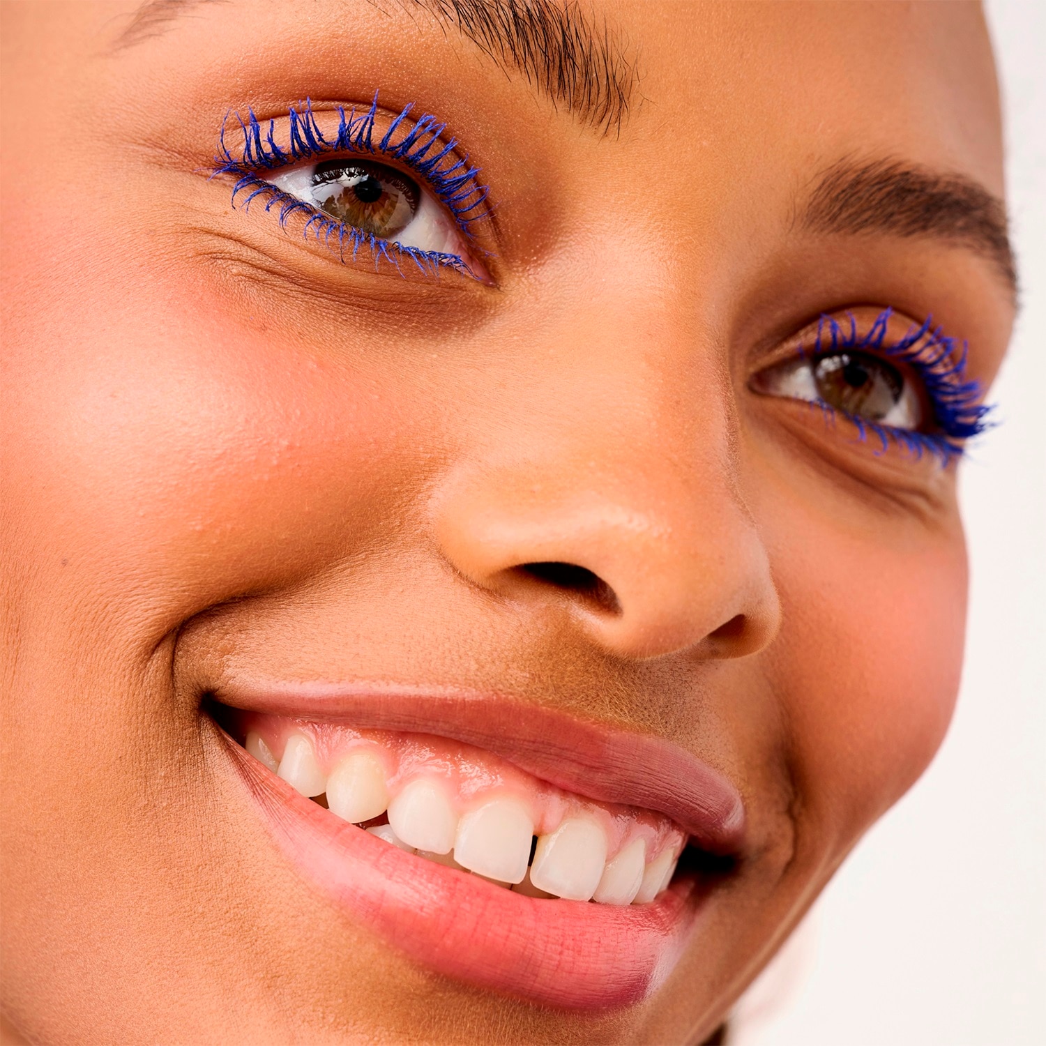 BADGAL BANG POWER BLUE MASCARA (MÁSCARA PARA PESTAÑAS CON COLOR)